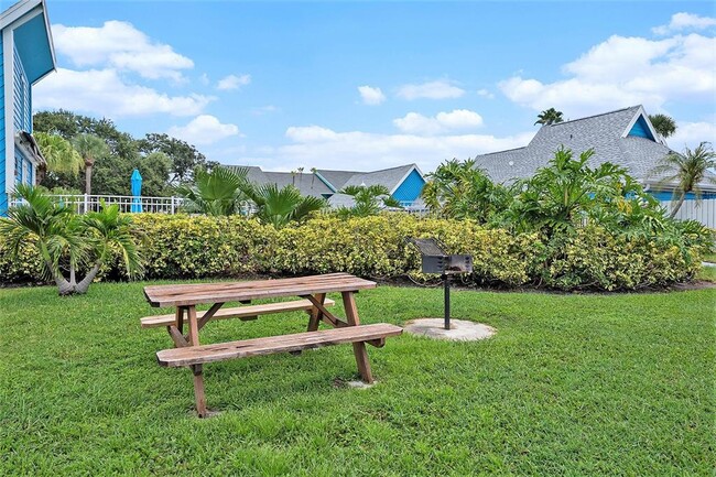 Building Photo - 455 Alt 19