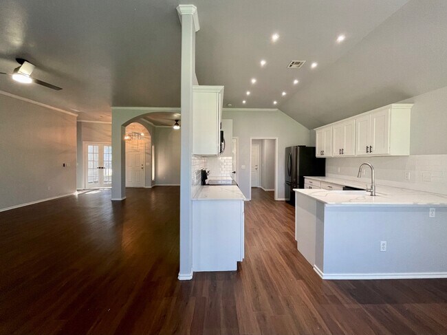 Building Photo - 13004 Chadbrooke Pl