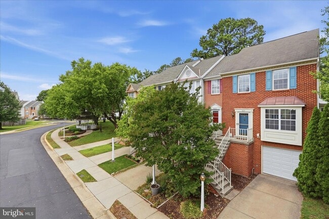 Building Photo - 8624 Sanderling Dr