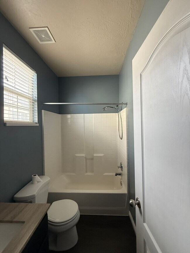 Building Photo - Beautifully Updated Foxboro Townhome – Steps from Nature Trails