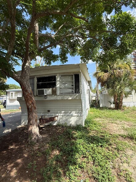 Building Photo - 920 Boardwalk Ln