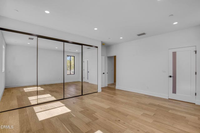 Building Photo - 611 W Claremont St