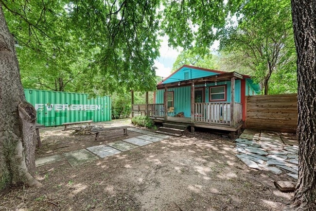 Building Photo - 1407 Leona St