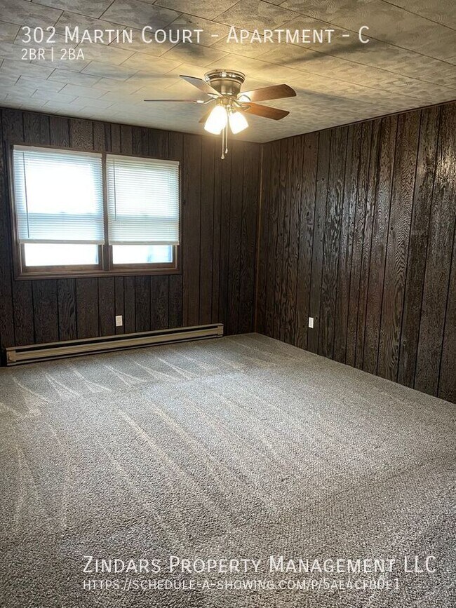 Building Photo - 302 Martin Ct