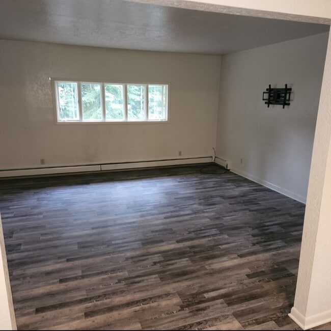 Building Photo - 1125 Williams Rd