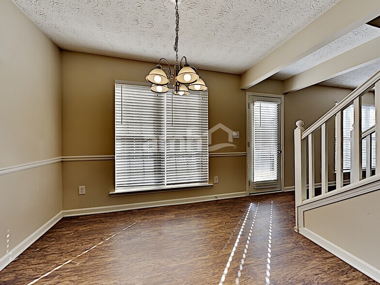 Building Photo - 201 Toulouse St