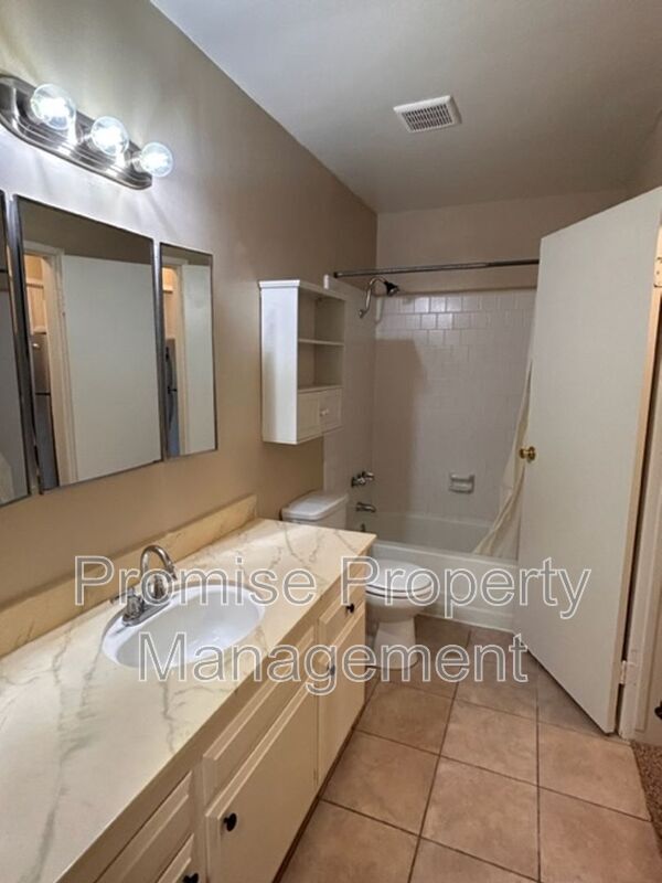 Building Photo - 2929 Fire Mountain Dr