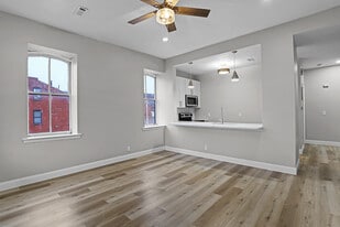 Building Photo - 2022 S 11th St