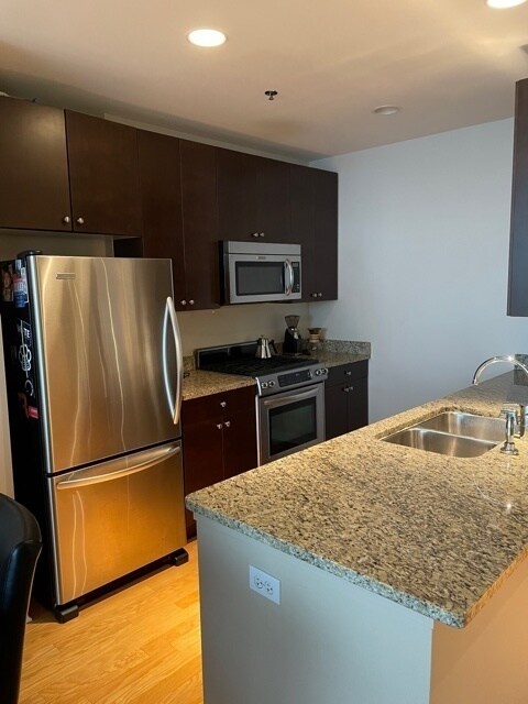 Building Photo - 303 W Ohio St