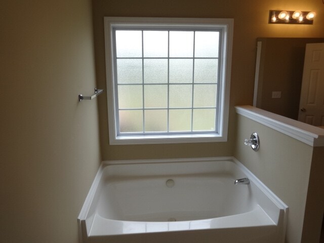 Building Photo - 1648 Cedar Springs Cir