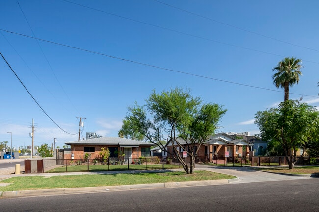 Building Photo - Portland Apartments