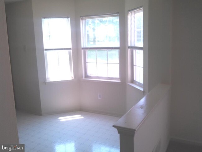 Building Photo - 173 Gleneagles Ct