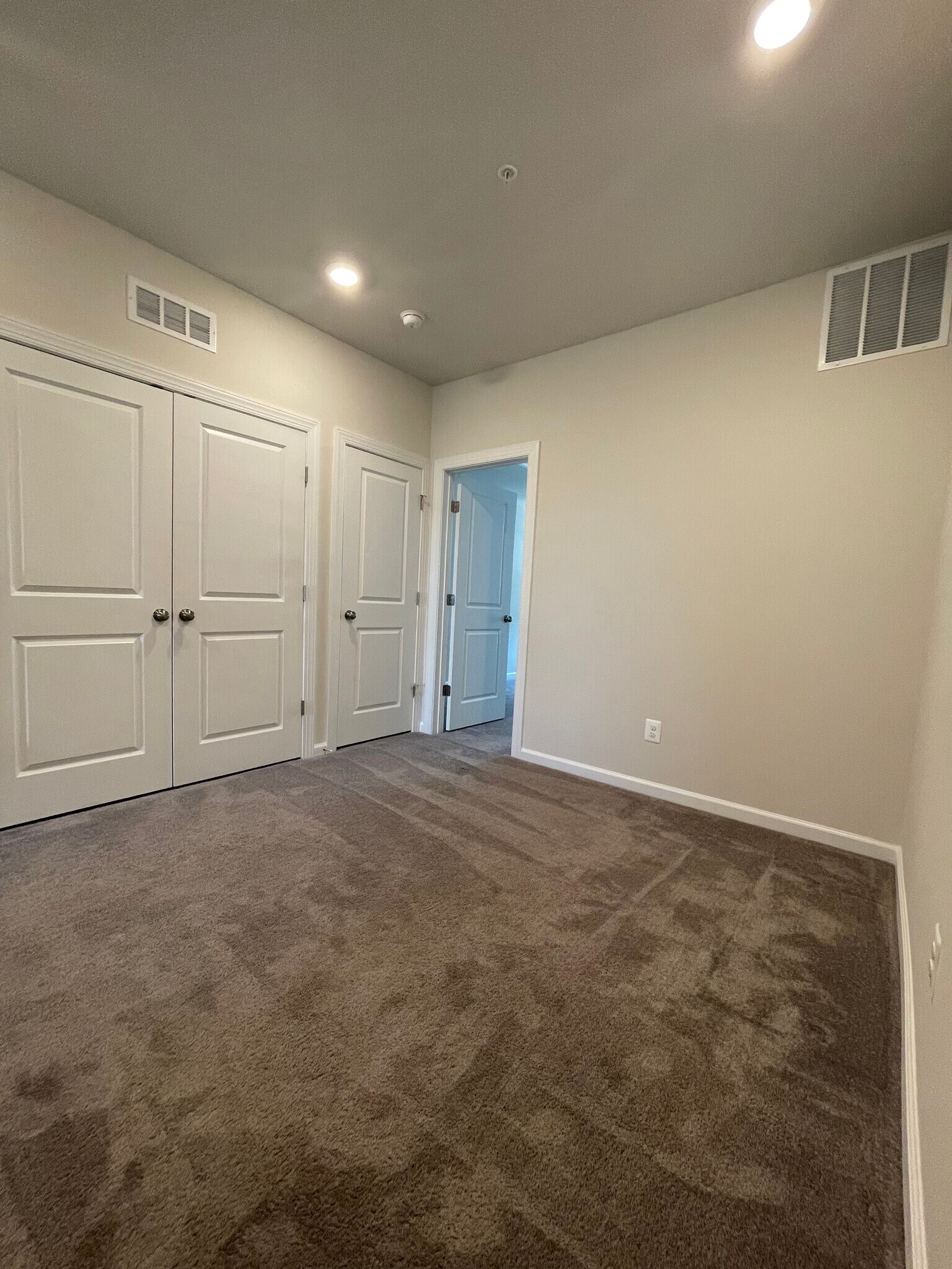 Building Photo - 4914 Macdonough Pl