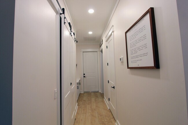 Building Photo - 3116 Pinot Way