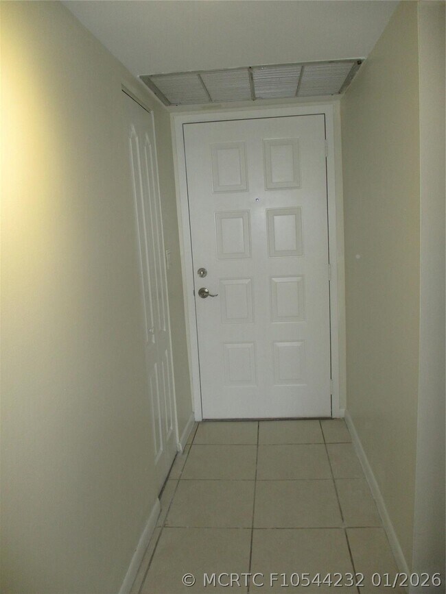 Building Photo - 3000 NW 42nd Ave