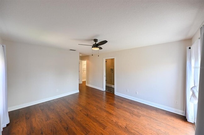 Building Photo - 277 Valencia Cir