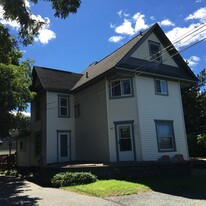 Building Photo - 42 E Shore Dr