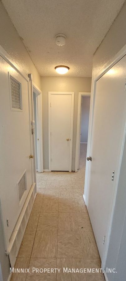 Building Photo - 636 S Crosby St