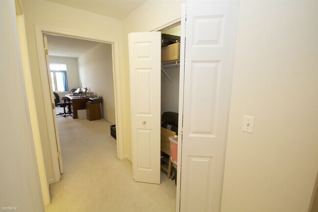 Building Photo - 2 br, 2 bath Condo - Tuscany Terrace