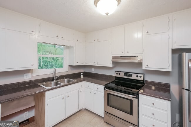 Building Photo - 6690 Vesta Brook Dr