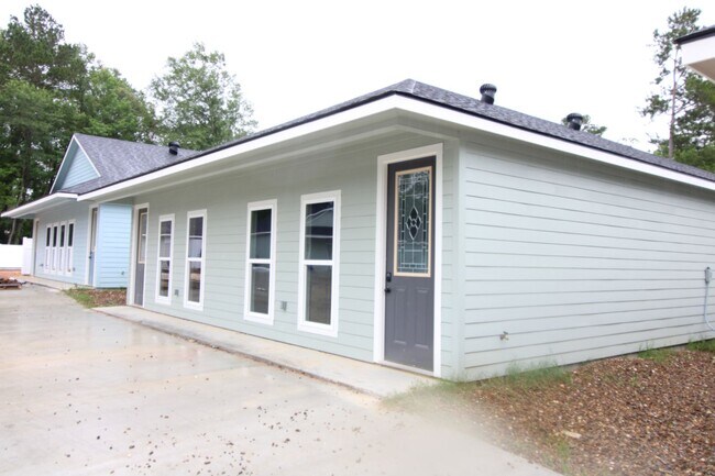 Building Photo - 212 Lacey Eden Ln