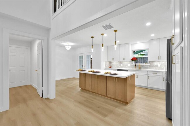 Building Photo - 11612 Timberwild St