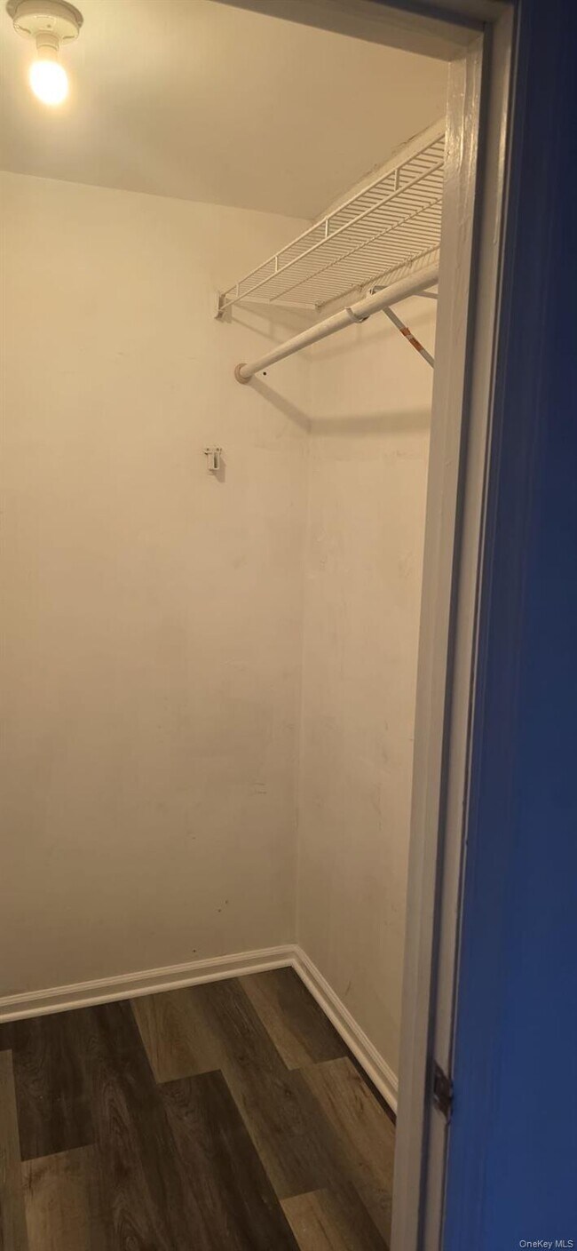 Building Photo - 29 Brittany Dr