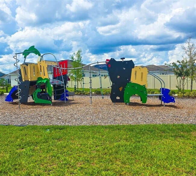 Building Photo - 1121 Deepwater Cir