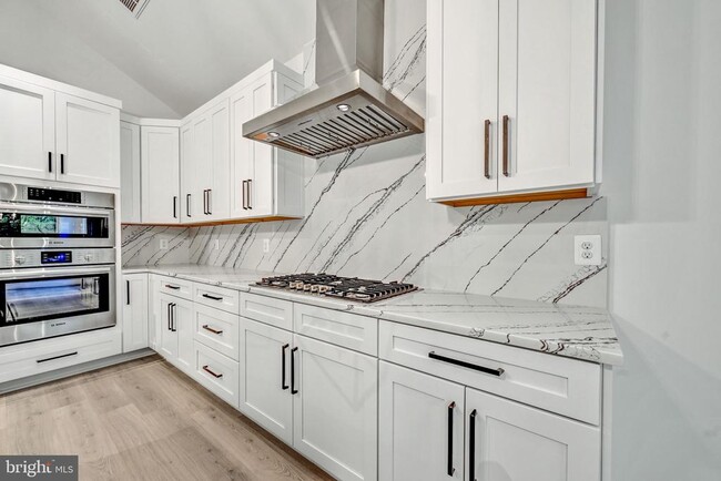 Building Photo - 8179 Bodkin Ave