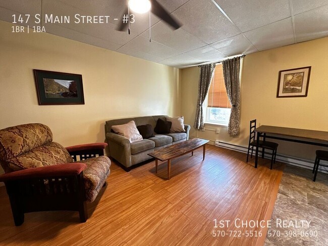 Building Photo - 147 S Main St