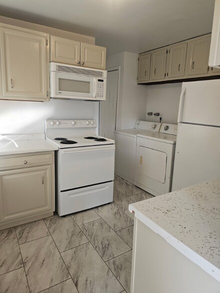 Building Photo - 4705 Dudley St