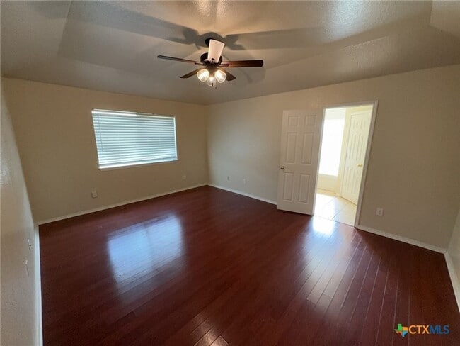 Building Photo - 5302 Jitterbug Ct