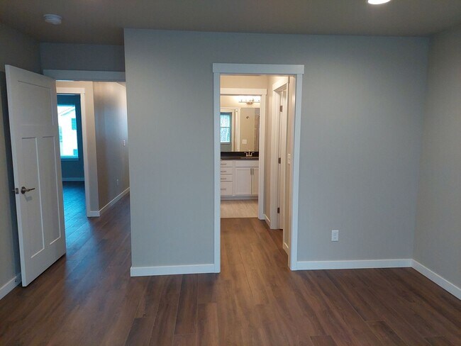 Building Photo - Beautiful Three Bedroom In Ferndale