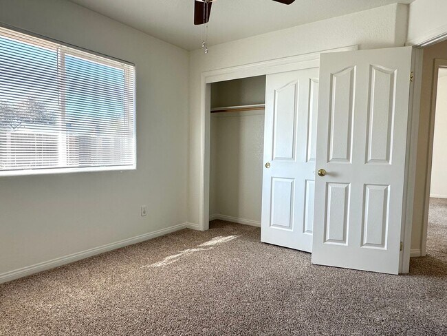 Building Photo - COMING SOON! 3+2+ Bonus Room with attached garage