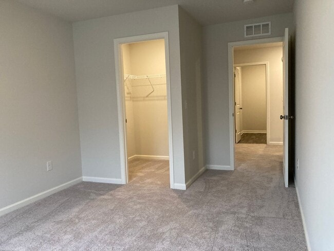 Building Photo - New & Improved Price!