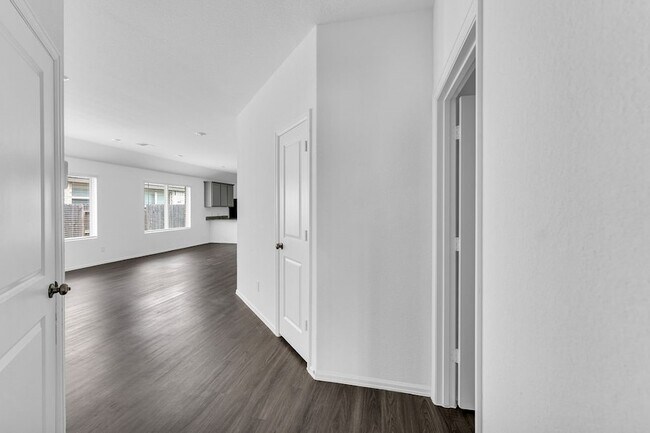 Building Photo - 18406 Cobalt Cove Ln