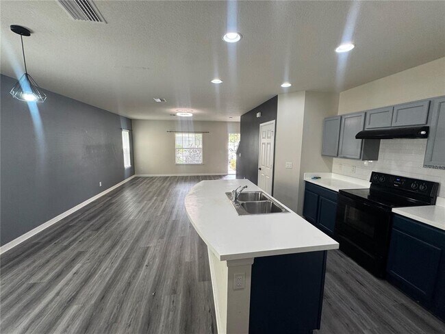 Building Photo - 4806 Chatterton Way