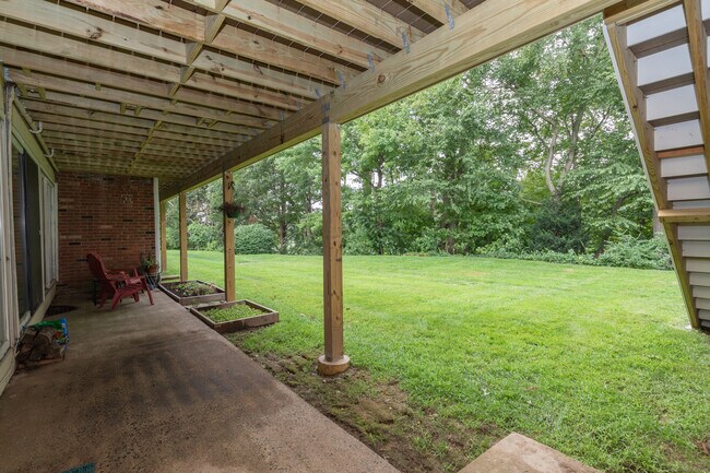 Building Photo - 55 Porter Ave