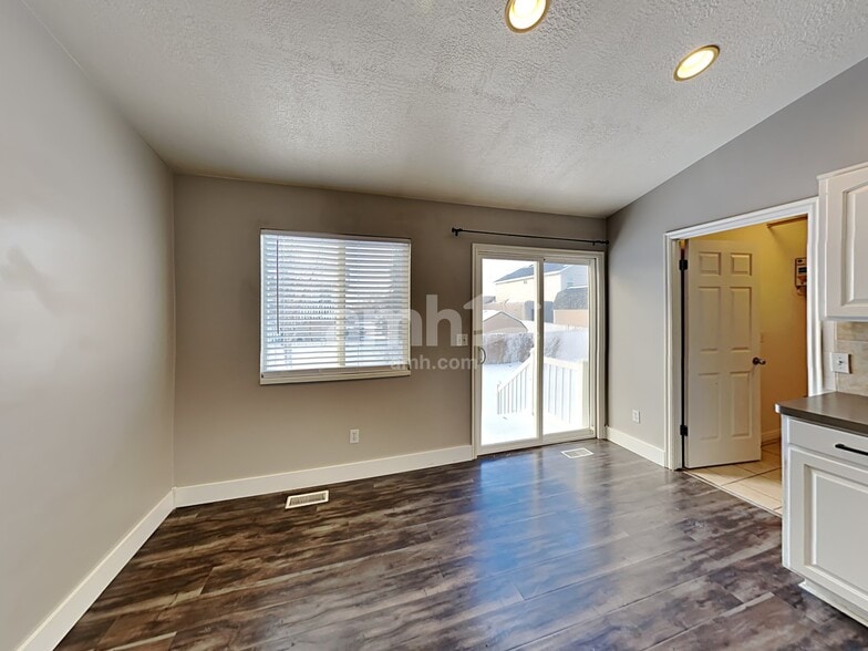 Building Photo - 52 S 1660 W