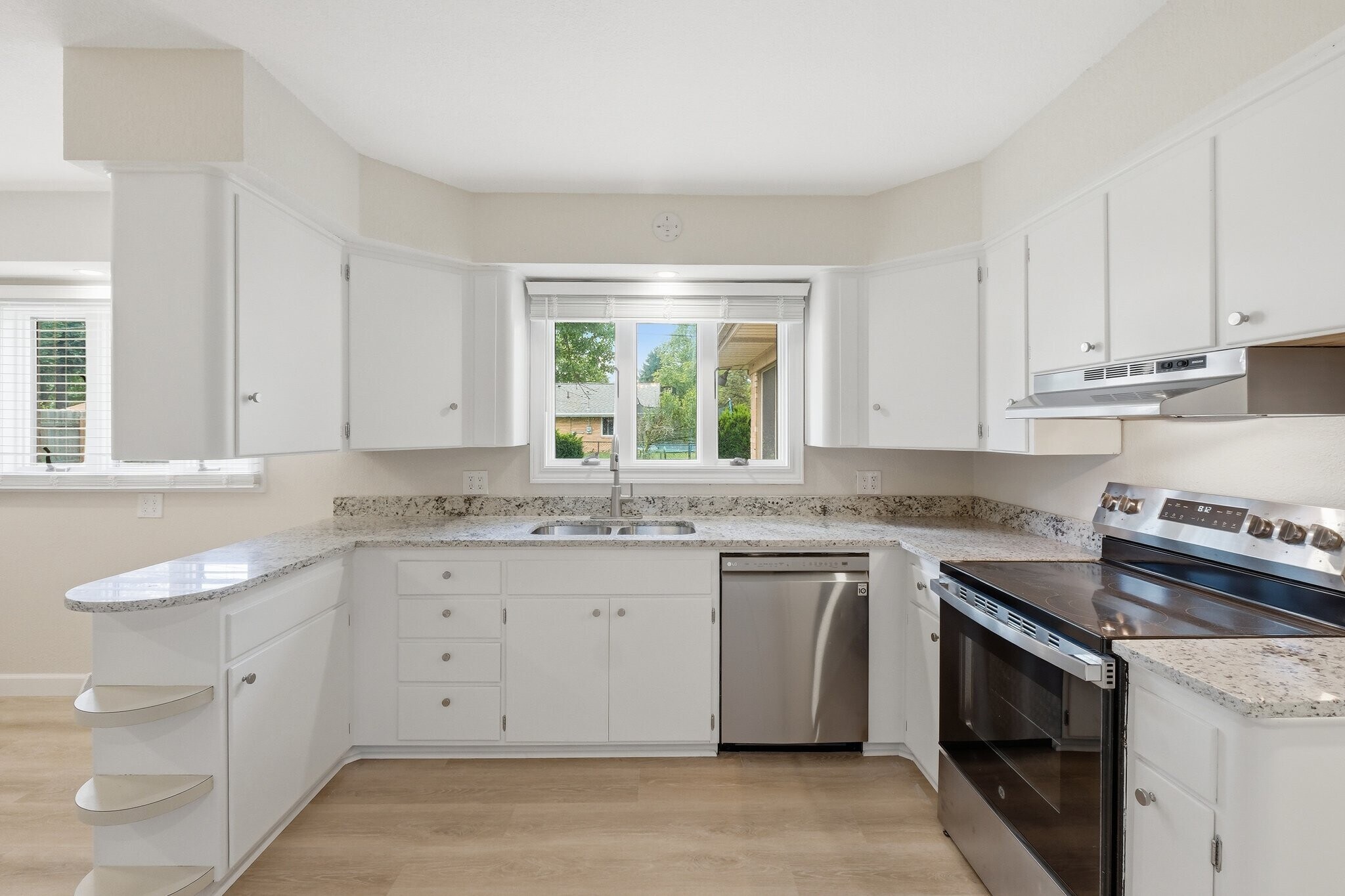 Building Photo - 1358 Juliet Dr