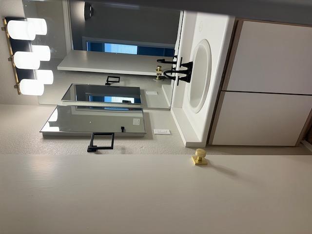 Building Photo - 8568 W Hatcher Rd