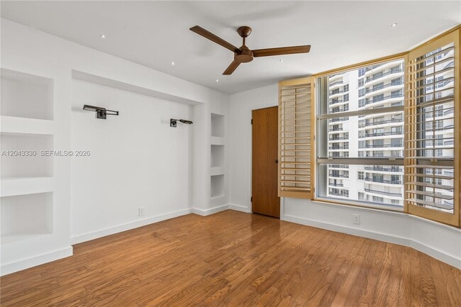 Building Photo - 19101 Mystic Pointe Dr