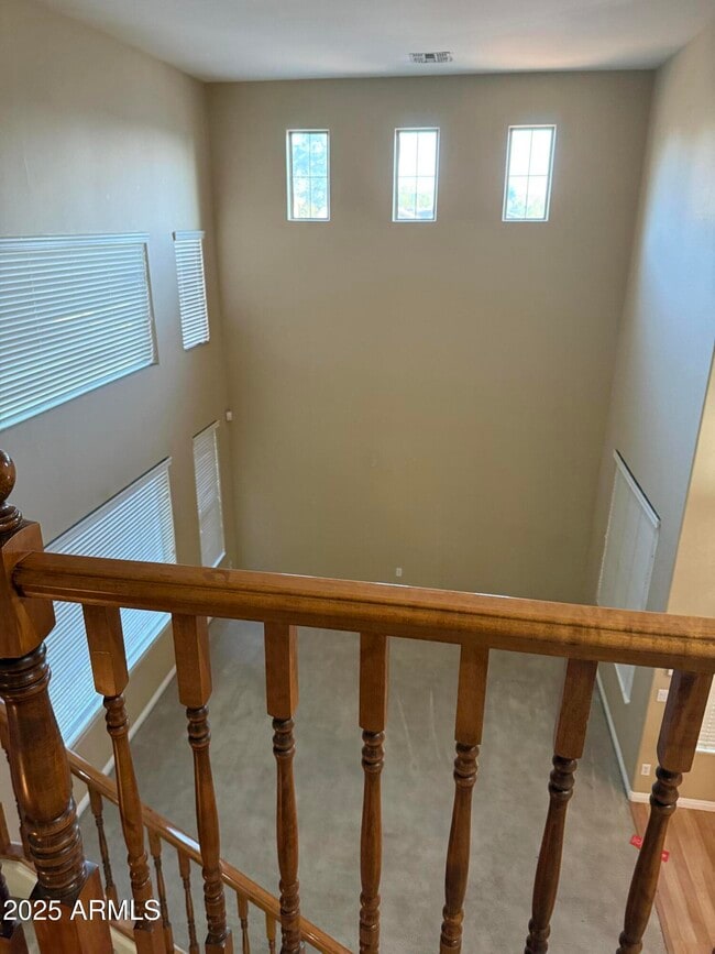 Building Photo - 1816 E Glacier Pl