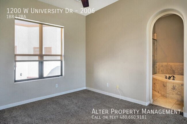 Building Photo - 1200 W University Dr