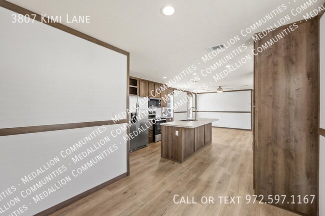 Building Photo - 3807 Kimi Ln