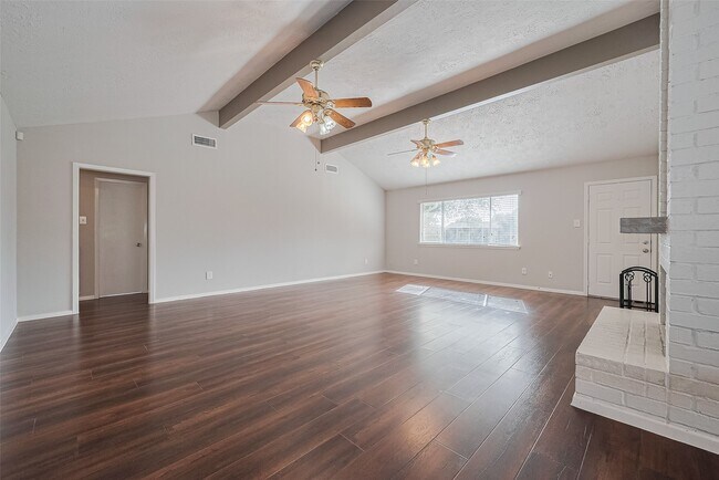 Building Photo - 17114 Quail Glen Dr