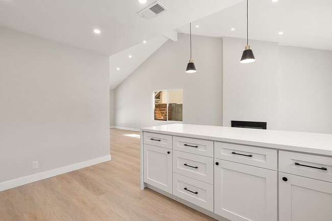 Building Photo - 17314 De Groot Pl