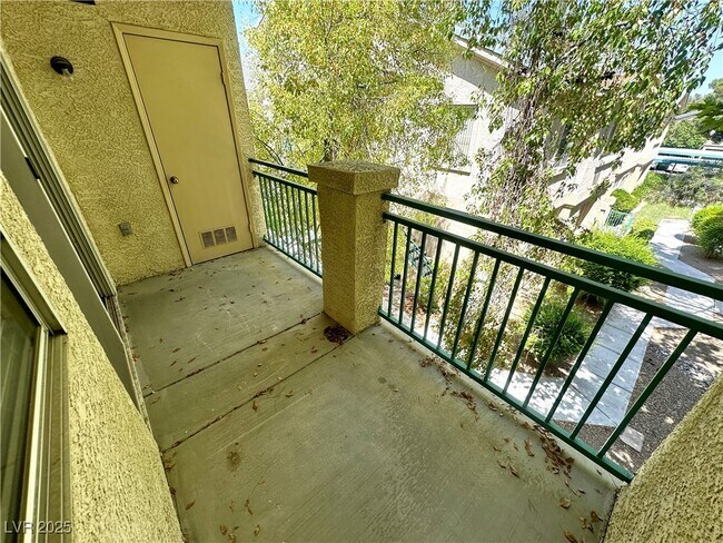 Building Photo - 5155 Tropicana Ave