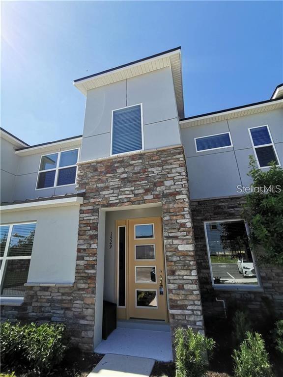 Building Photo - 1529 Carey Palm Cir