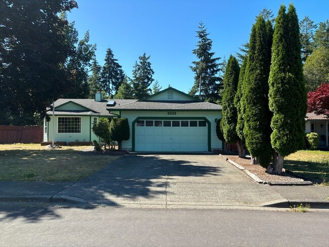 Building Photo - 3233 Jeri Dr NE